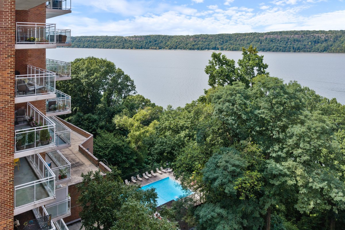 2575 palisade avenue - Image 1