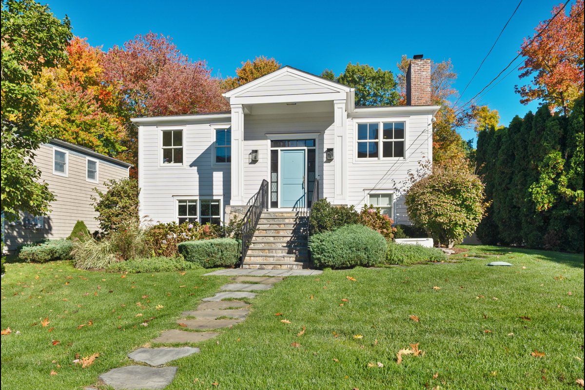 260 West Avenue - Image 1