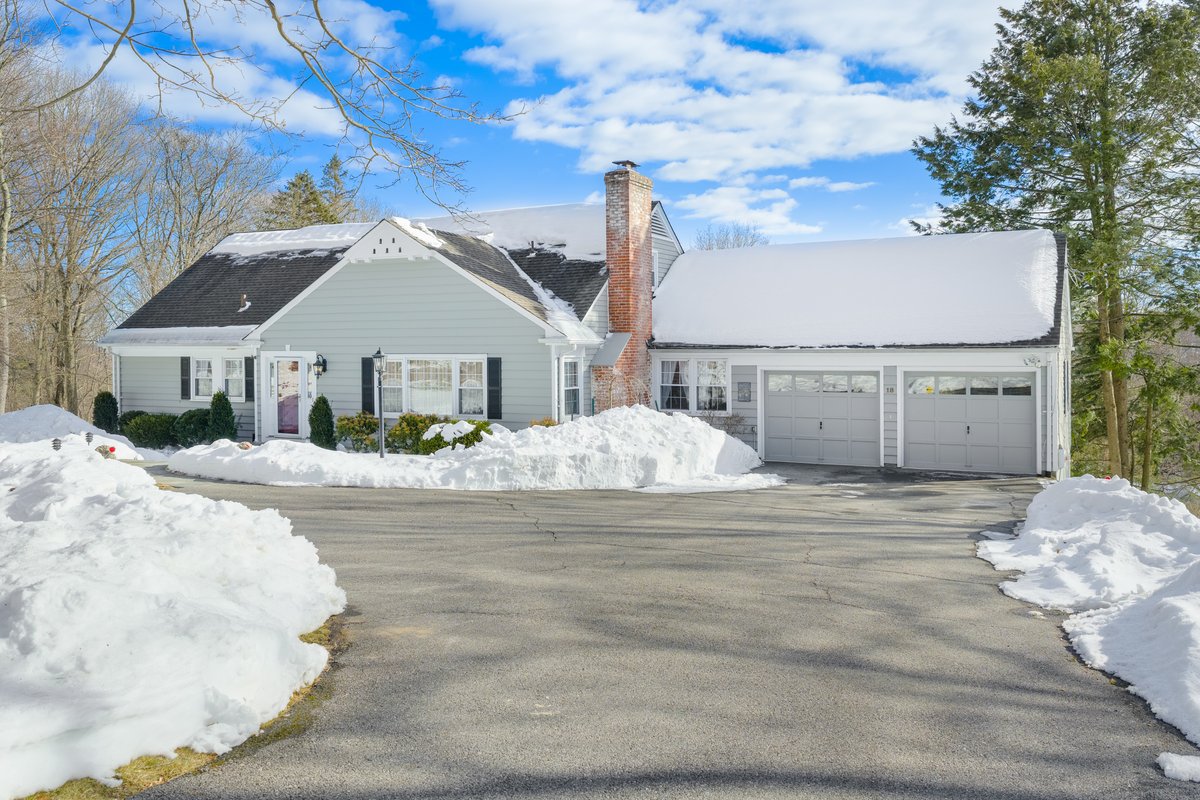 18 Hayrake Lane - Image 1