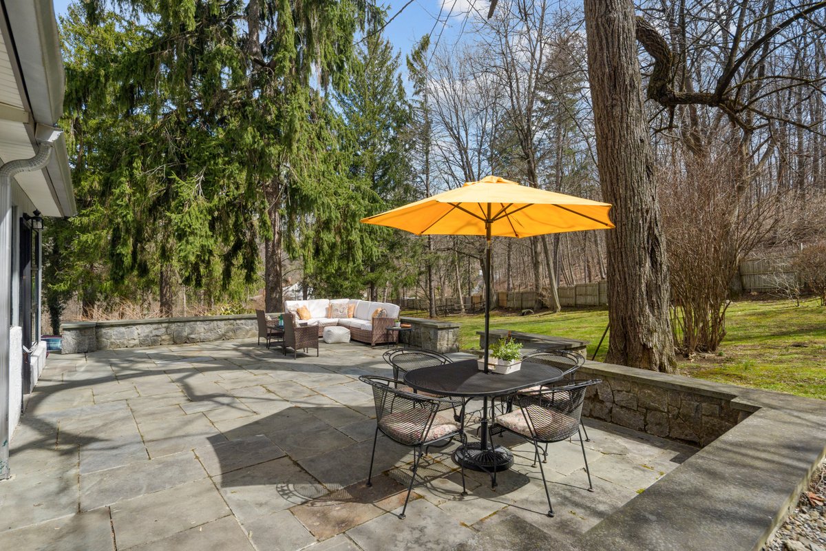 241 West Mount Airy Road - background 58
