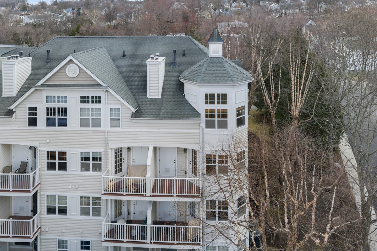 121 Northview Court - background 3