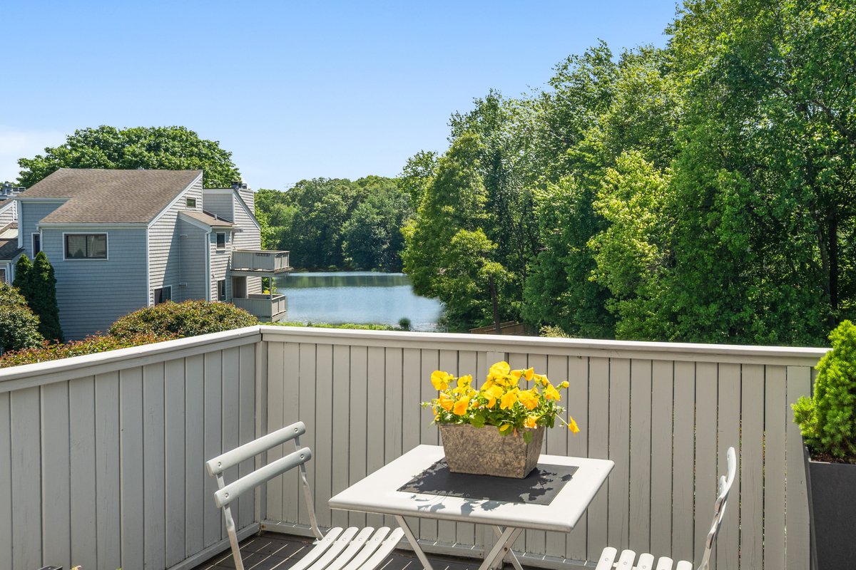 60 Rowayton Woods Drive - background 26