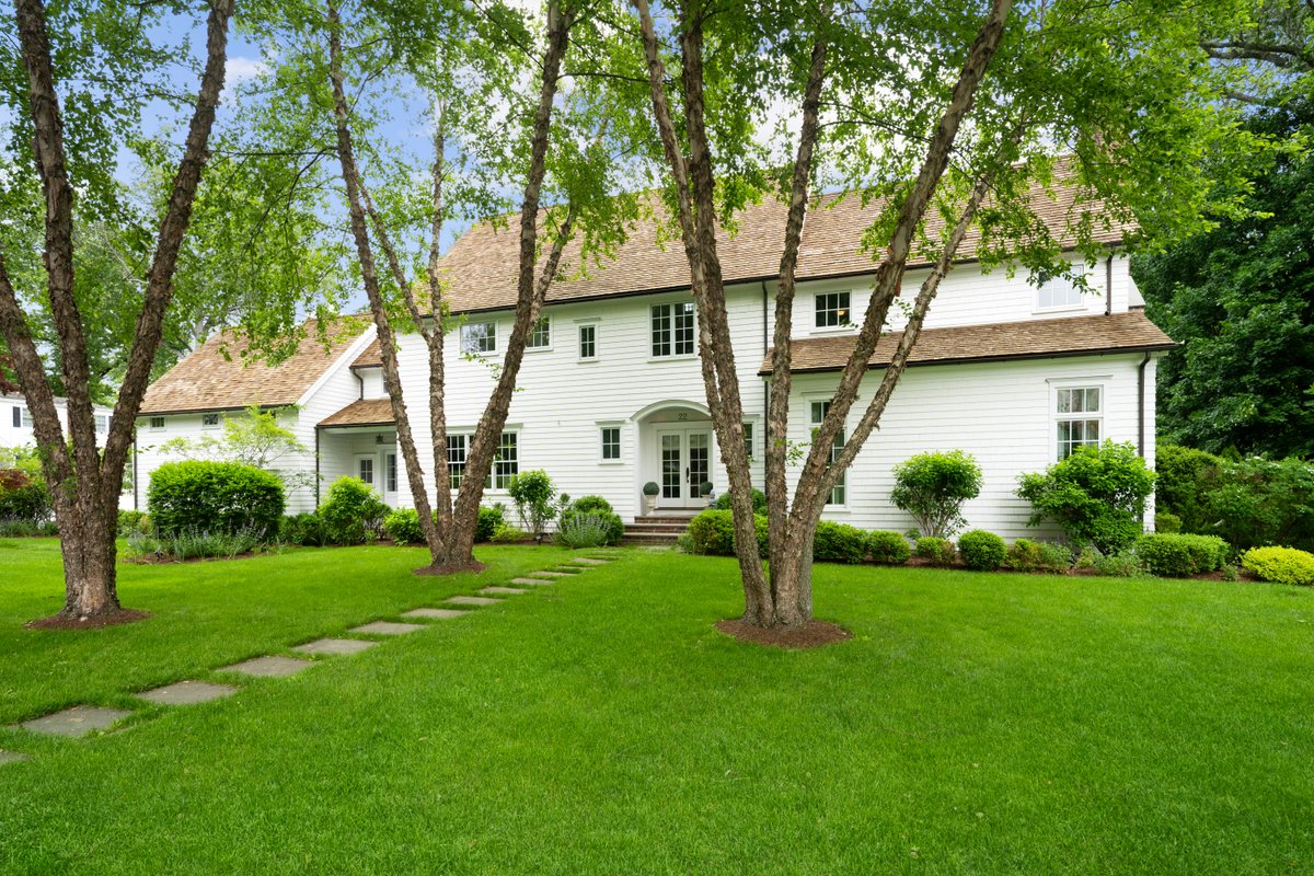 22 Sturges Commons - Image 1