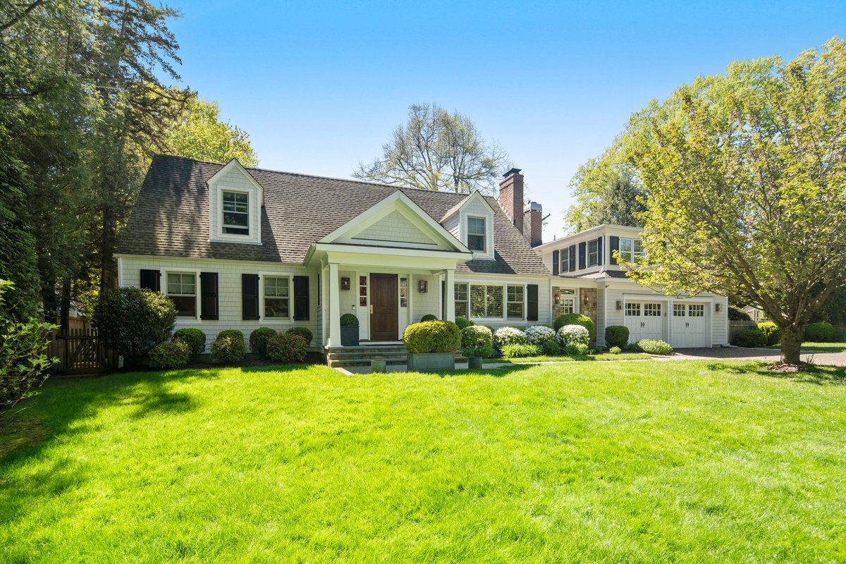 11 McLaren Road South - Image 1