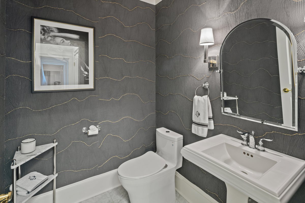 7 Spruce Meadow Court - background 99