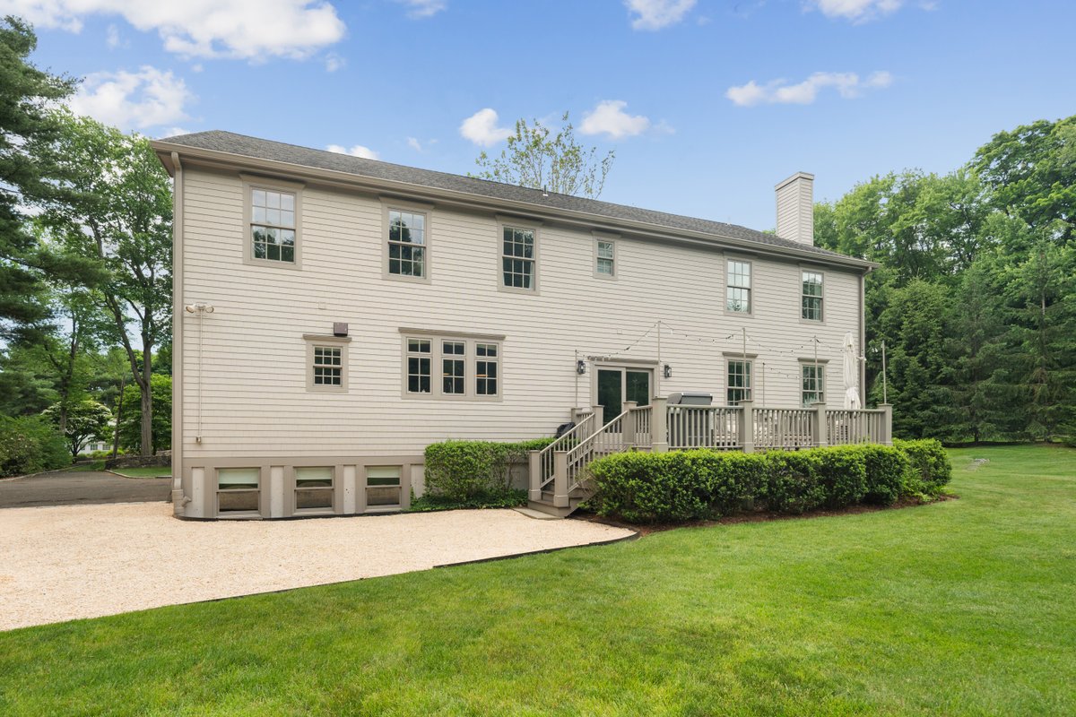 16 Overbrook Lane - background 76