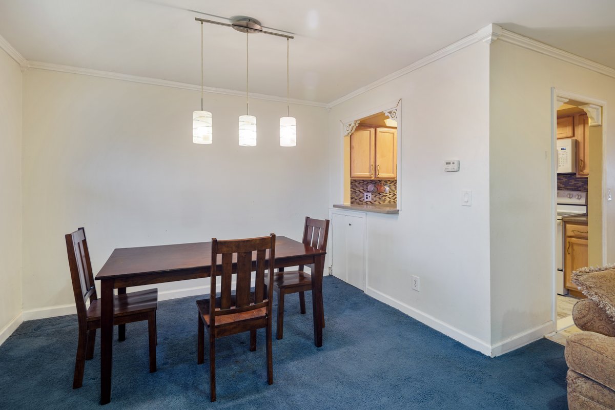 18 Hastings Court - background 3
