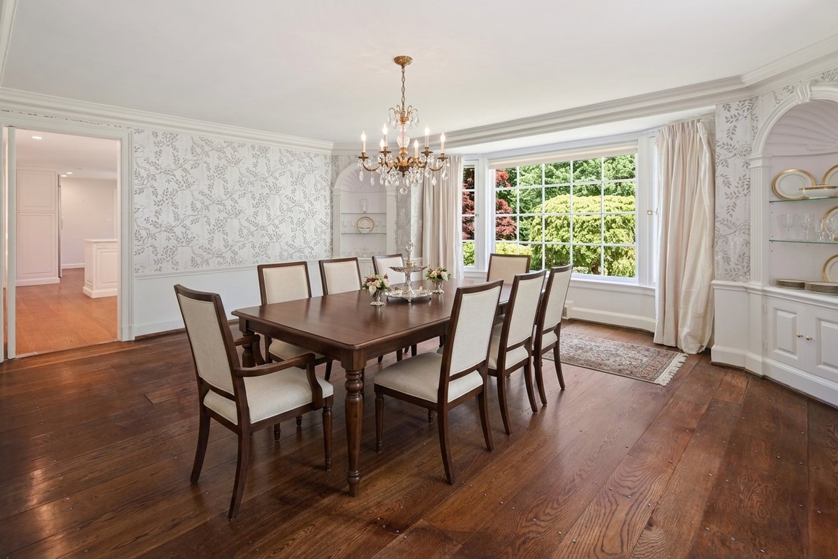 30 Inwood Road - background 35