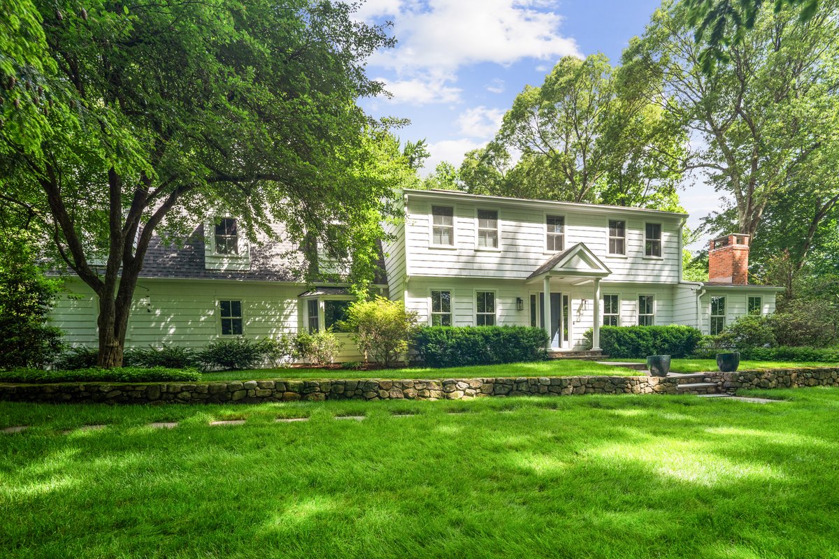 94 Woodridge Circle - background 3