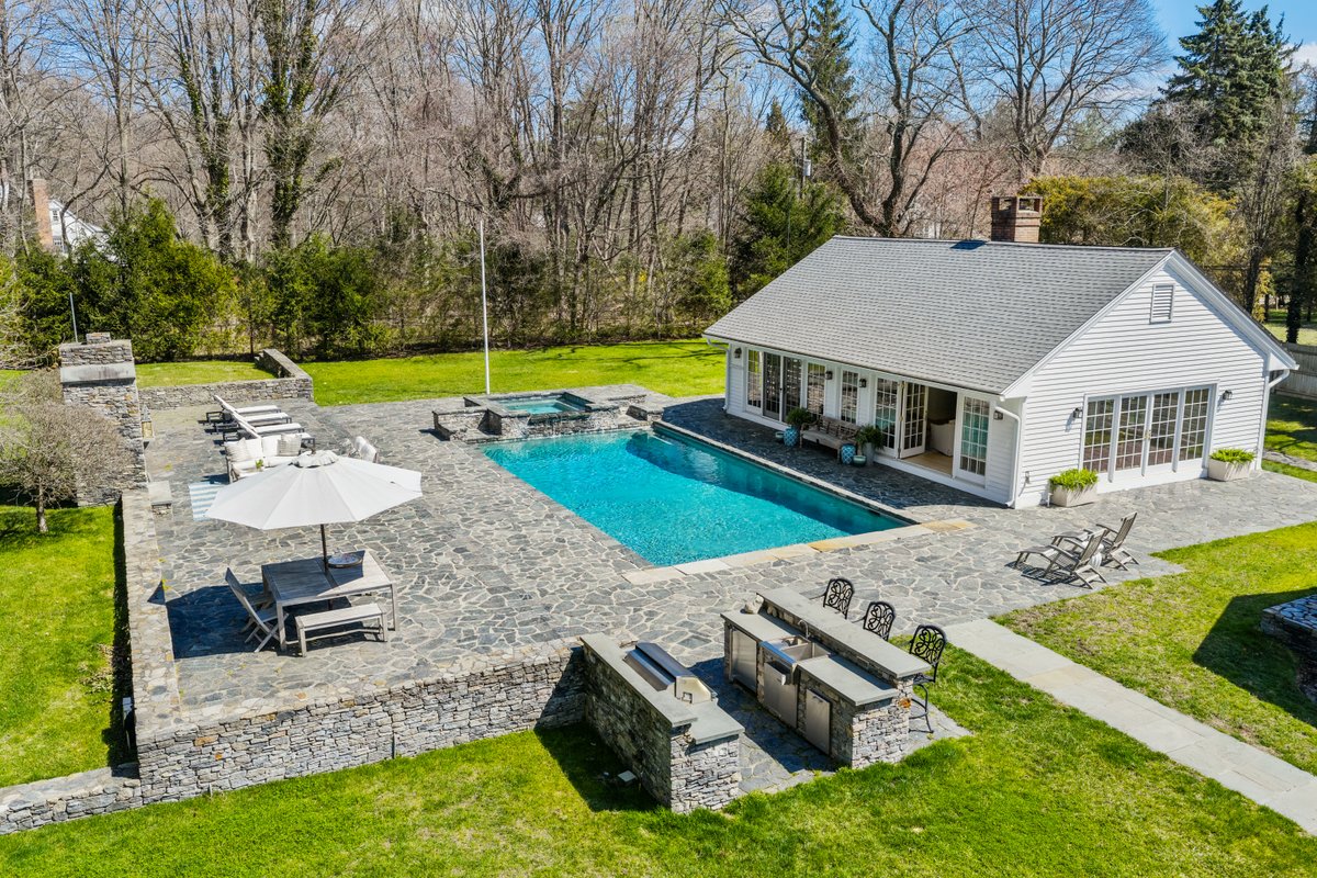 234 Brookside Road - background 111