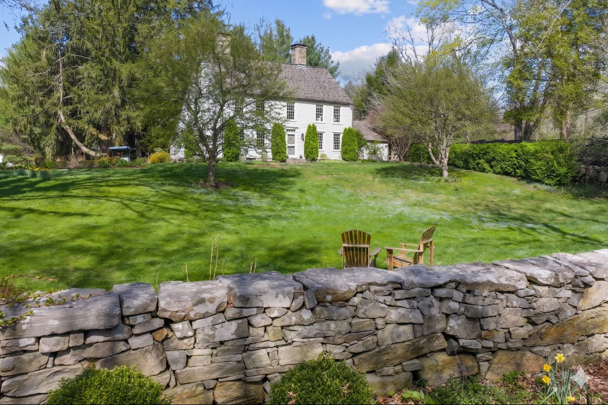 313 Umpawaug Road - Image 1
