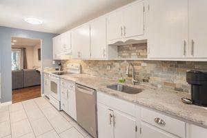 78 Hoyt Street, New Canaan, CT - Photo 12