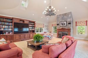 140 Stoneleigh Road, New Canaan, CT - Photo 9