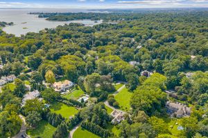 9 Tokeneke Trail, Darien, CT - Photo 11