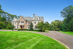 32 Fawn Ln, New Canaan, CT - Photo 9