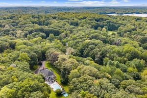 54 Hunters Creek Lane, New Canaan, CT - Photo 11