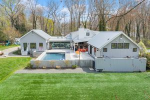 8 Pasture Lane, Darien, CT - Photo 10