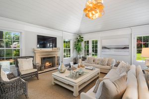 70 Long Neck Point Rd, Darien, CT - Photo 12