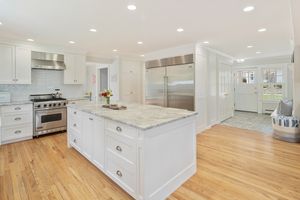 7 Waverly Road, Darien, CT - Photo 9