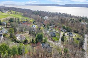 230 Ridgecrest Road, Briarcliff Manor, NY - Photo 11