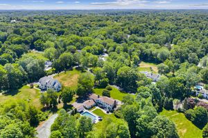 67 Dunning Road, New Canaan, CT - Photo 11