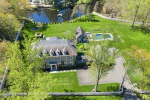 24 Llewellyn Drive, New Canaan, CT - Photo 10