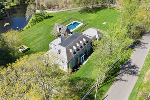 24 Llewellyn Drive, New Canaan, CT - Photo 12