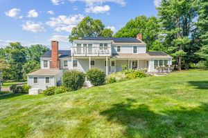 23 Jonathan Road, New Canaan, CT - Photo 9
