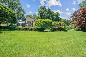 30 Inwood Road, Darien, CT - Photo 12