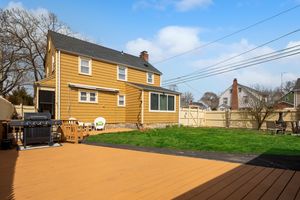 135 Laurel Place, Bridgeport, CT - Photo 10