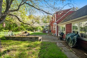 17 Briar Brae Road, Darien, CT - Photo 9