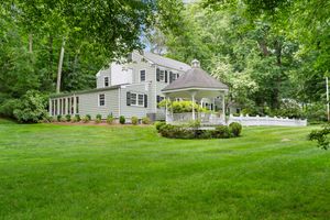 130 Comstock Hill Road, New Canaan, CT - Photo 10