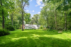 94 Woodridge Circle, New Canaan, CT - Photo 9
