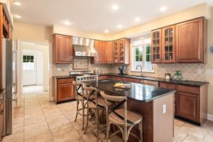 64 Douglas Road, New Canaan, CT - Photo 9