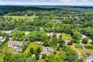 420 Morehouse Lane, Fairfield, CT - Photo 11