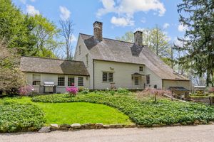 313 Umpawaug Road, Redding, CT - Photo 9