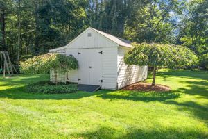 1 Dew Lane, Darien, CT - Photo 9